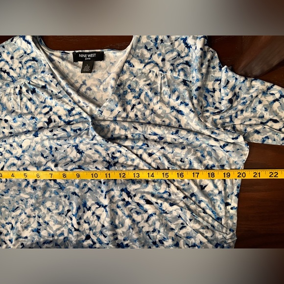 Nine West Blue Quarter Sleeve Blouse Size Large - Picture 8 of 11